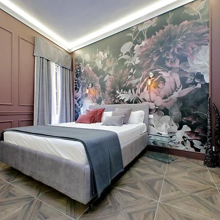 Ych-Butterfly Flat Close Trevi Fountain Rom Exterior foto